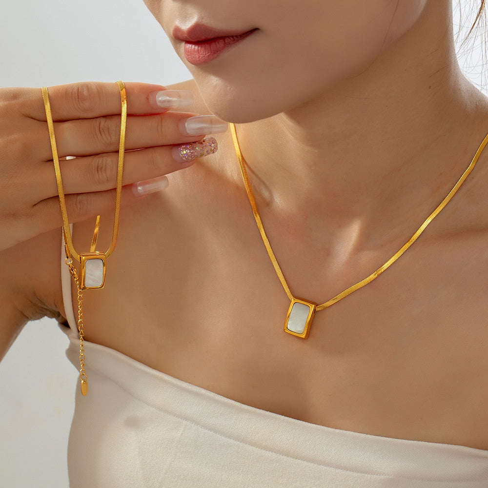 22K Gold Plated Rayna Glow Necklace